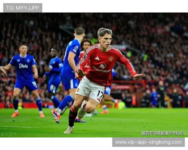 曼联快速反击打穿防线，加纳乔右脚劲射锁定胜利